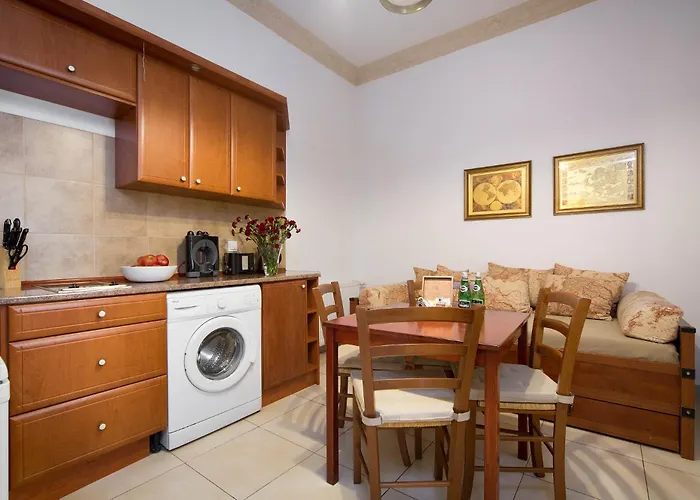 B12 - Comfort Apartemnts City Center